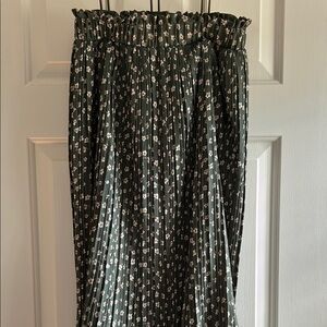 Elegant Dark Green Floral A-Line Skirt